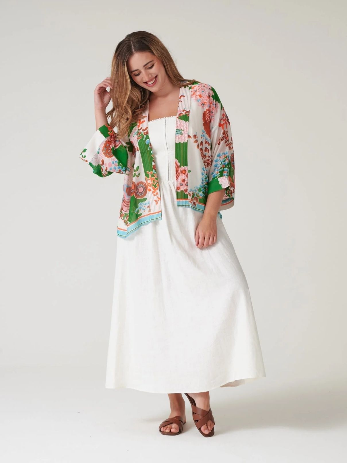 100 Stars Kitsch Kimono Bouquet in Green