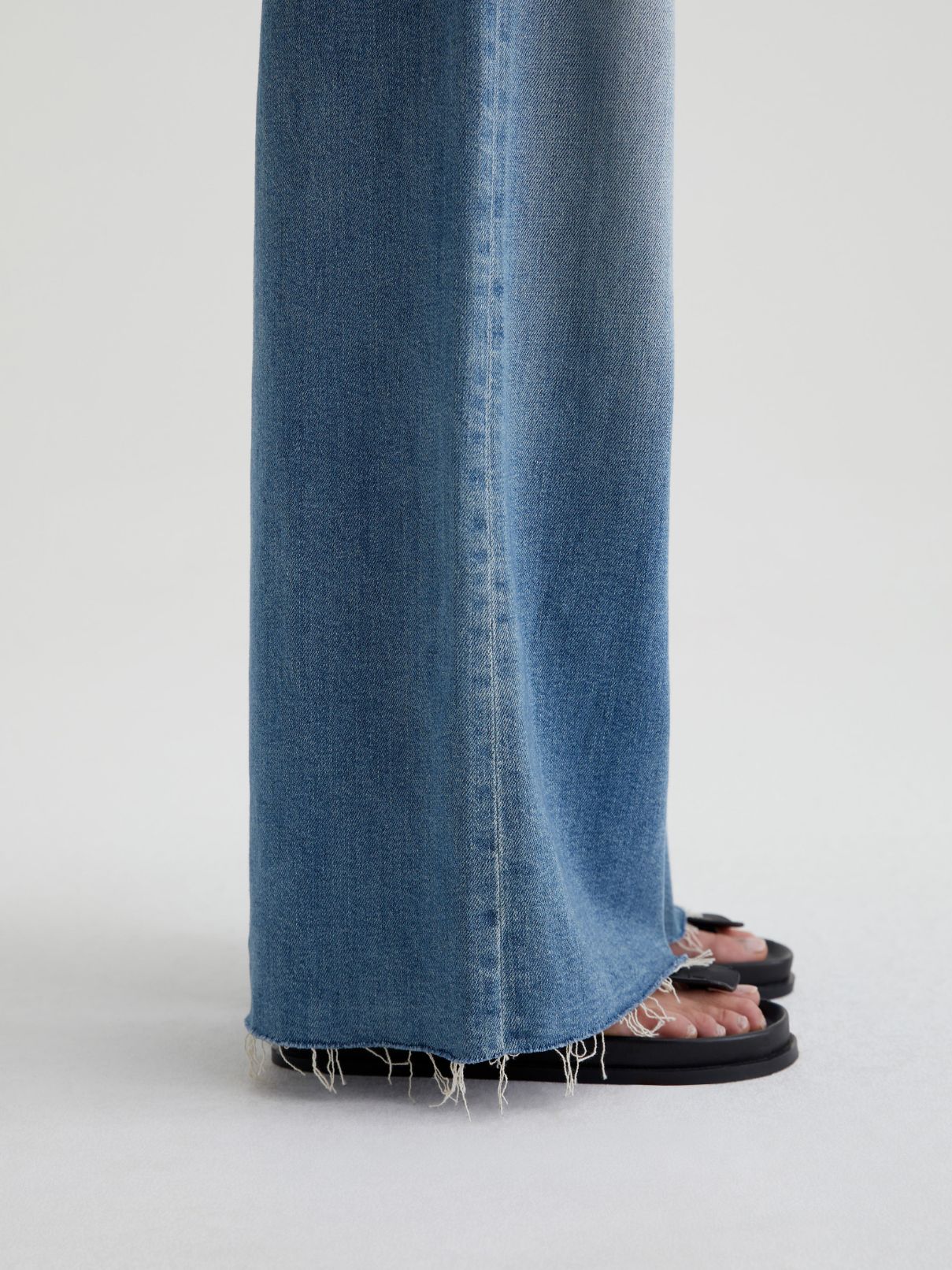 AG Jeans Stella Ankle Wide
