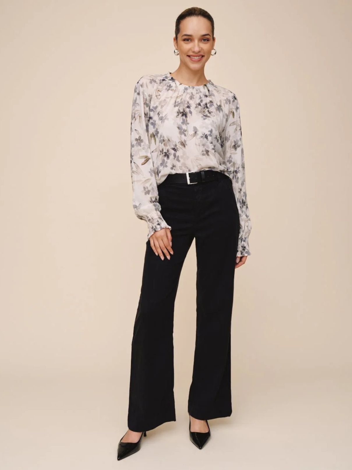 Bella Dahl L/S Shirred Blouse in Frozen Wisteria