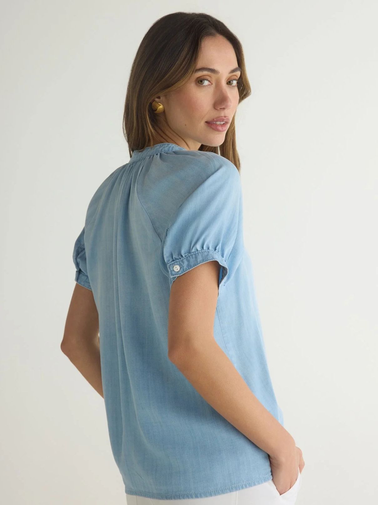 Bella Dahl S/S Raglan Shirt in Riviera Wash