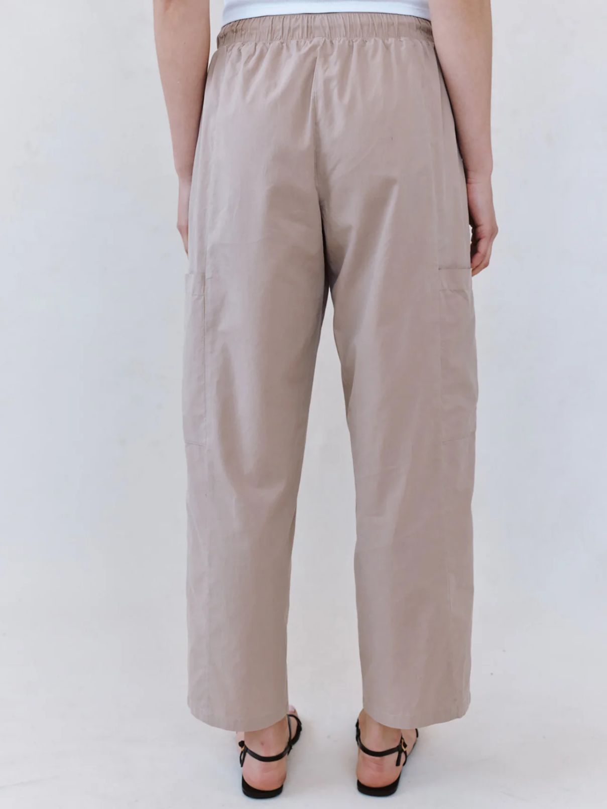 Bella Dahl Side Pocket Seamed Pant in Soft Dune