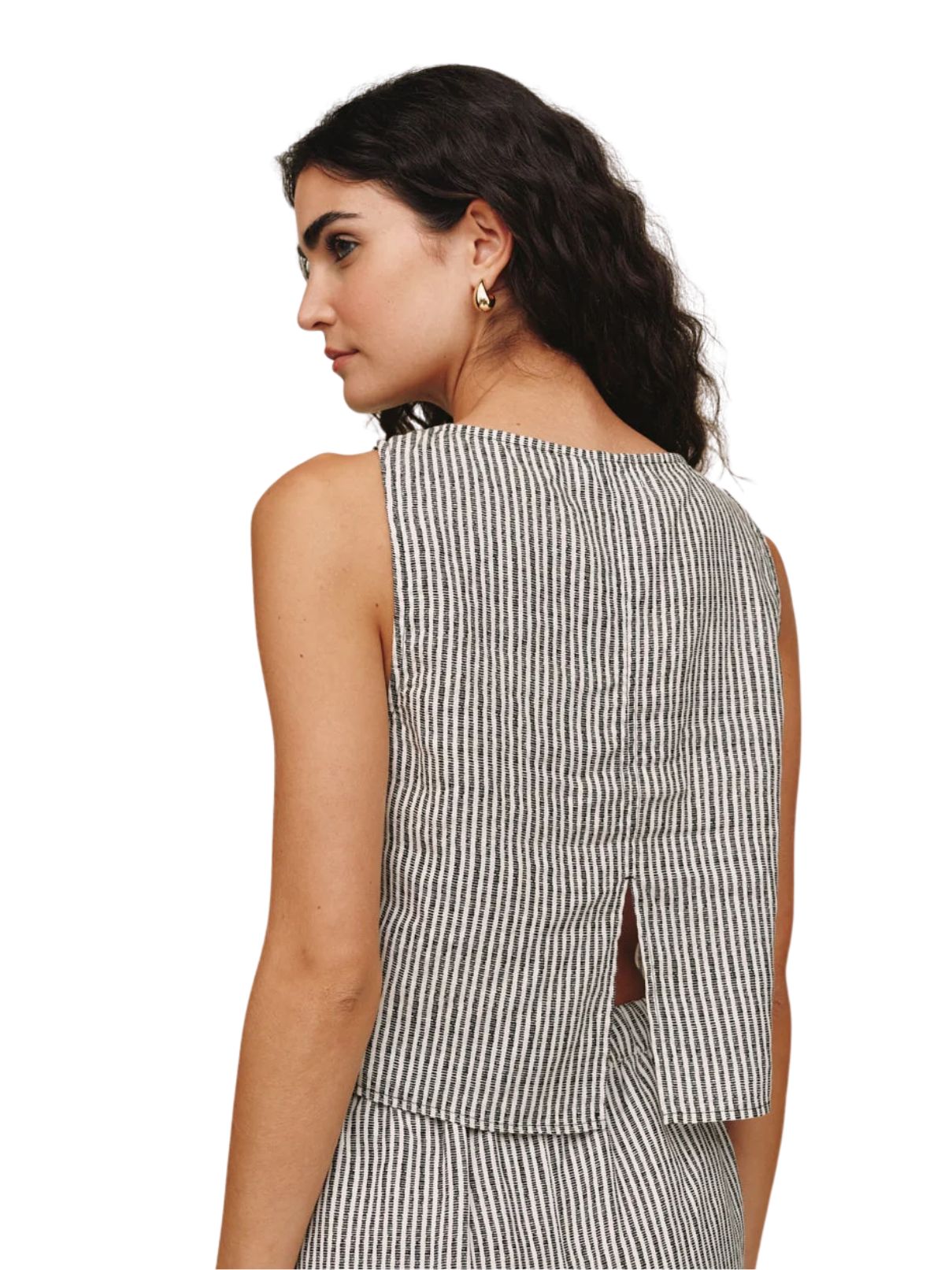 Bella Dahl Sleeveless Boat Neck Split Back Top in Hatch Stripe