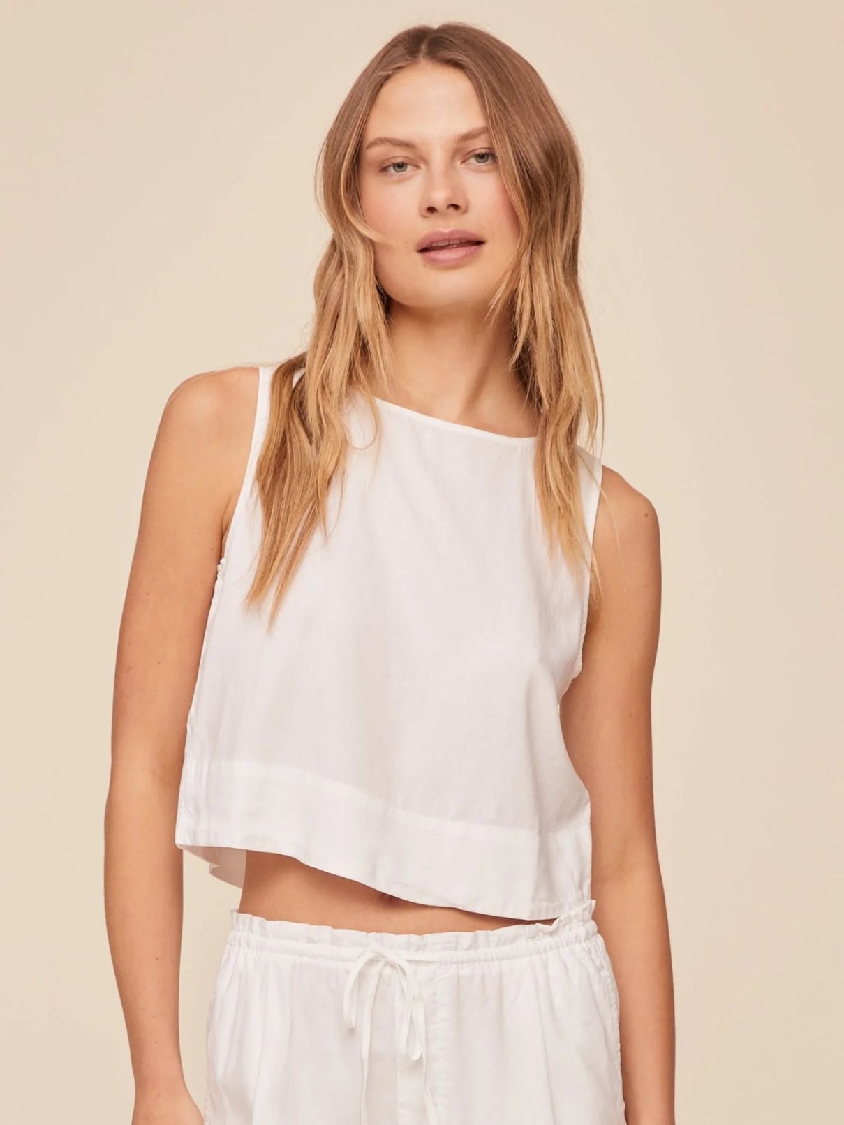 Bella Dahl Sleeveless Boat Neck Split Back Top in White