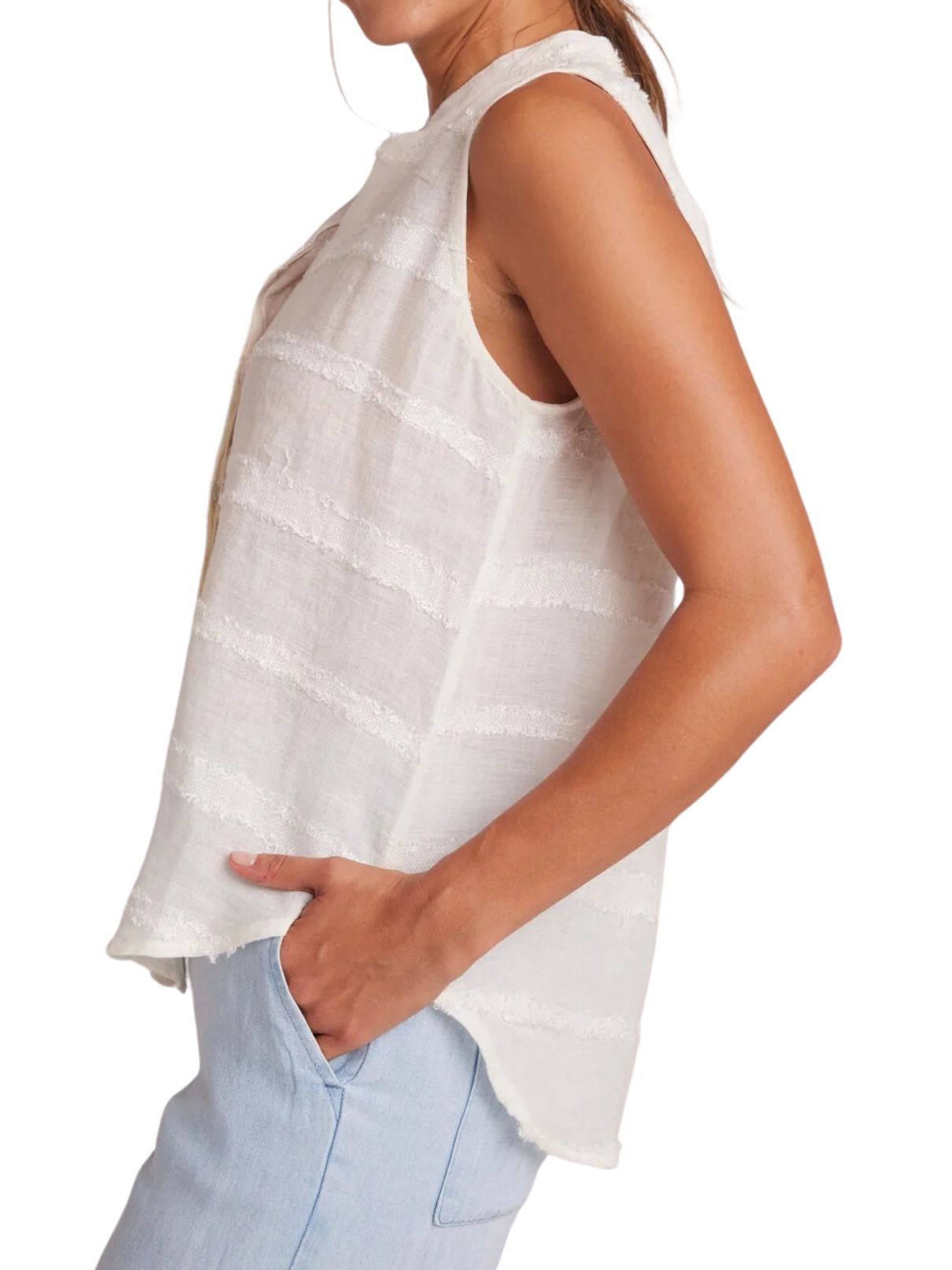 Bella Dahl Sleeveless Button Down Blouse in White