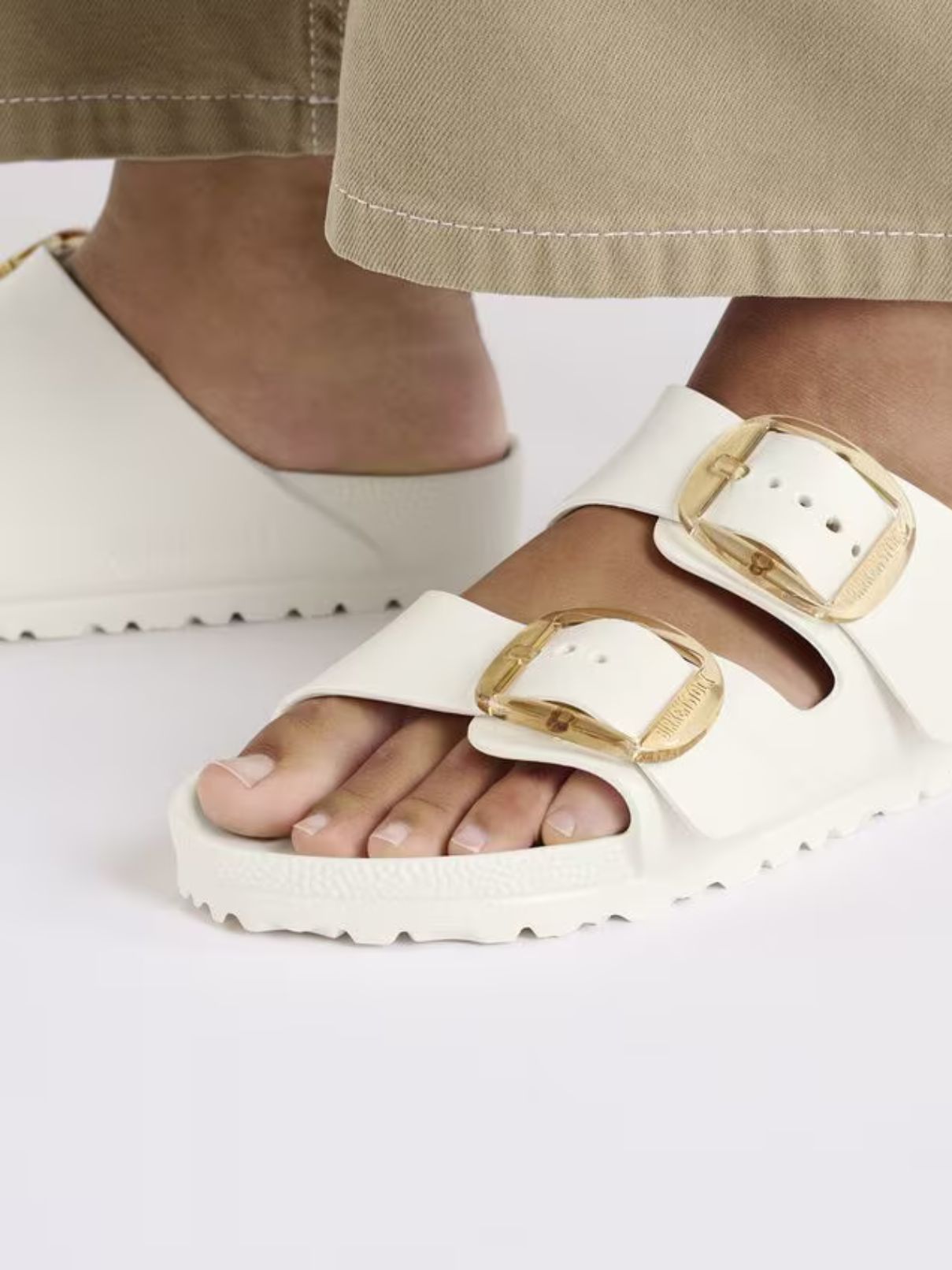 Birkenstock Arizona Big Buckle Eva in Eggshell