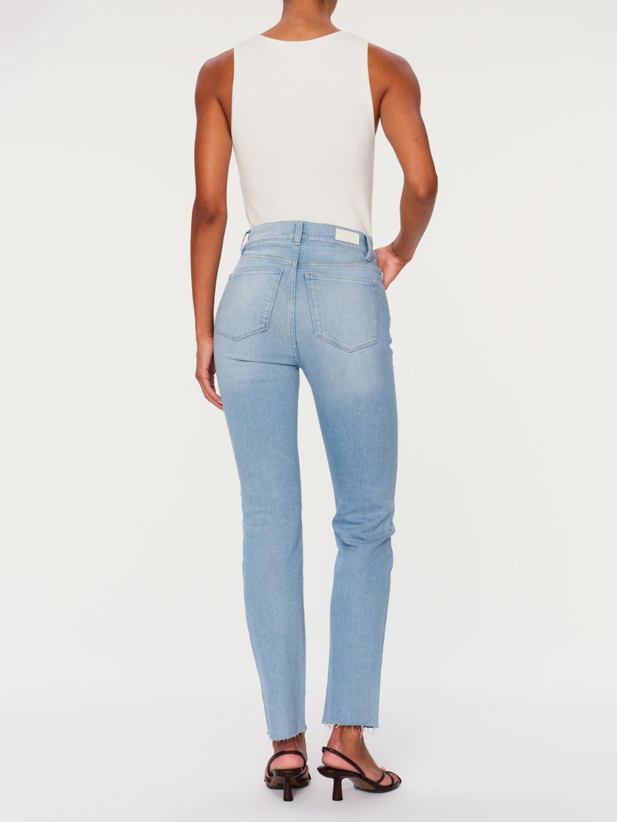 DL 1961 Halle Straight Hi Rise Jean in Fountain