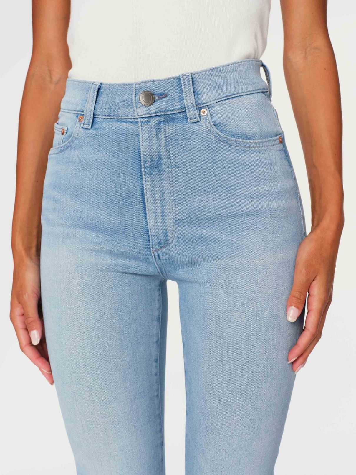 DL 1961 Halle Straight Hi Rise Jean in Fountain