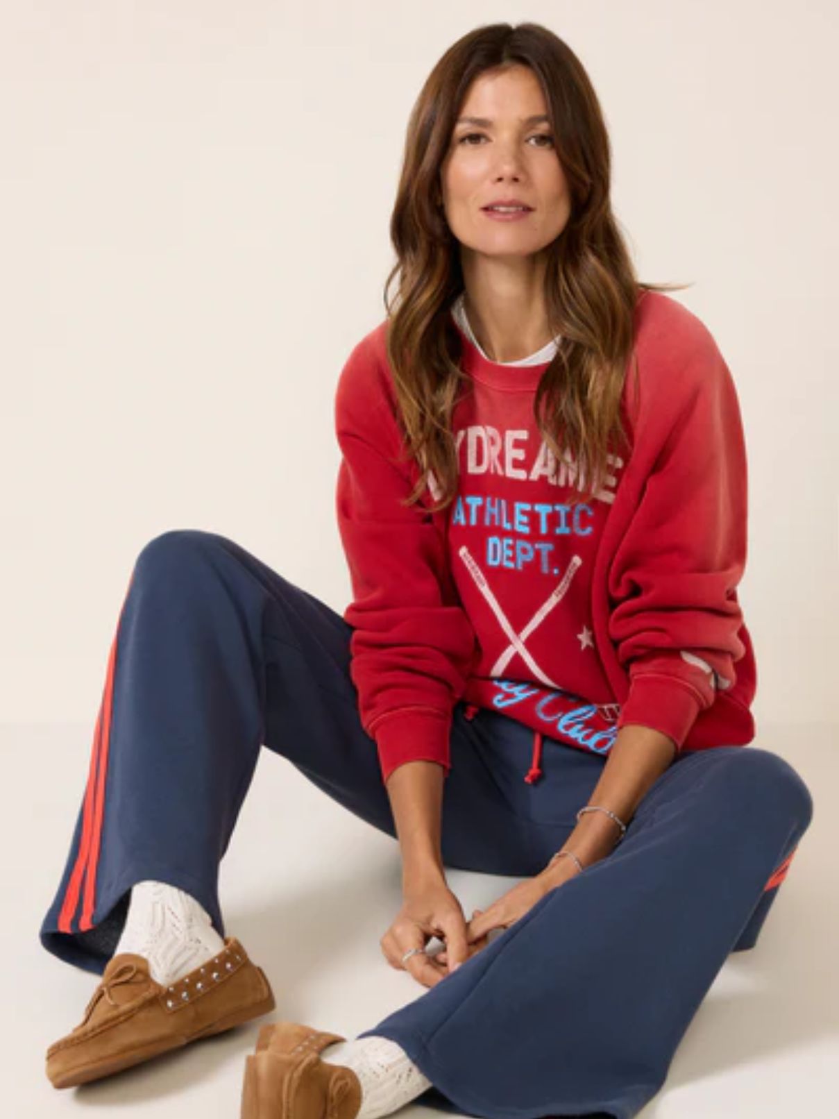 DAYDREAMER Hockey Club Vintage Raglan Sweatshirt