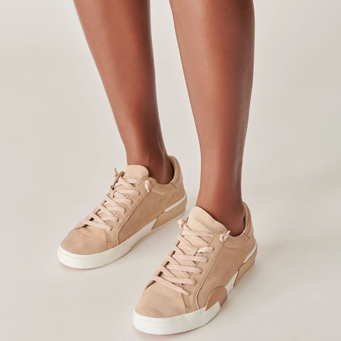 Dolce Vita Zina Sneakers in Dune Suede