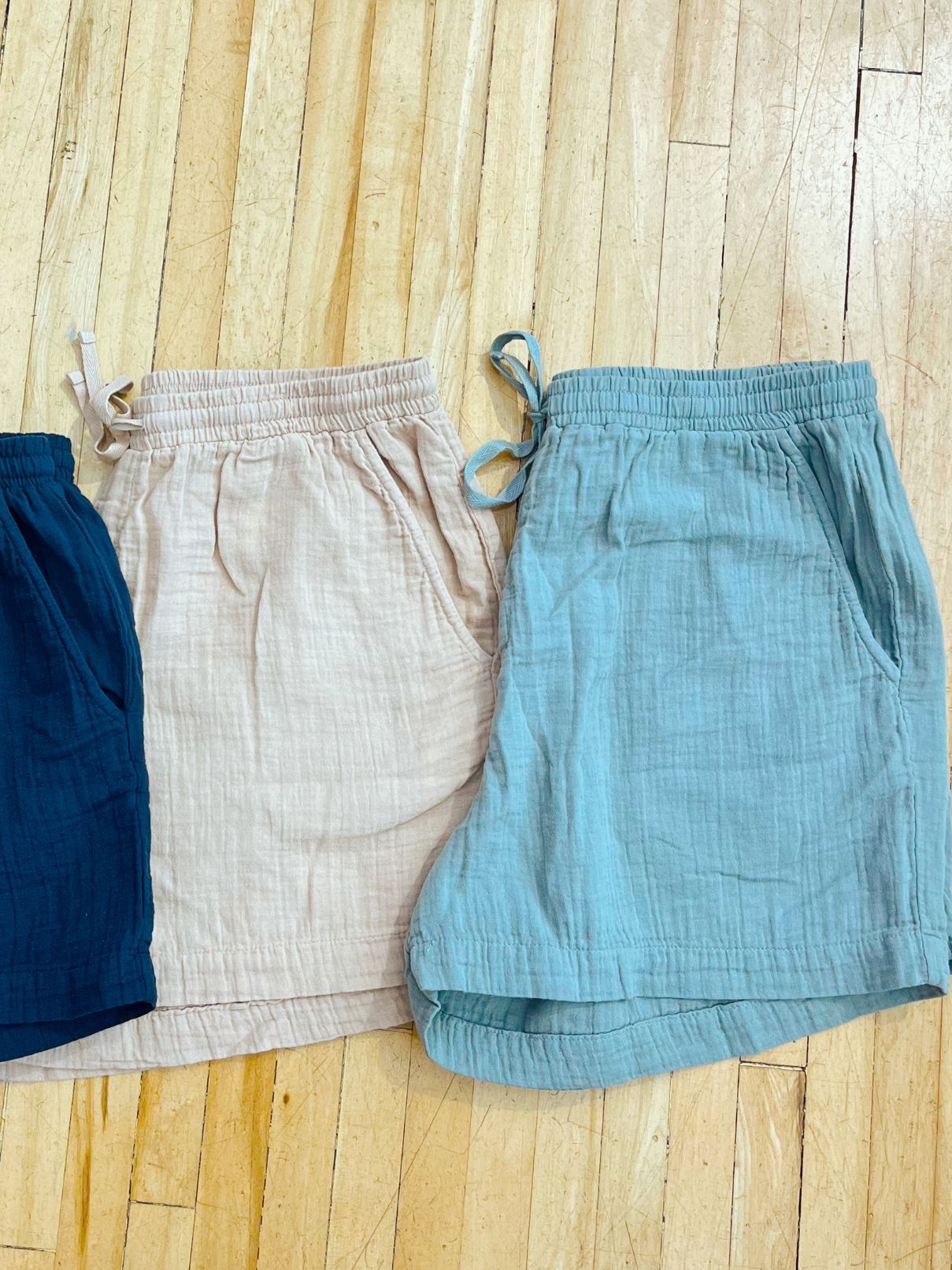 Dylan Gauze Drawstring Short in Sage