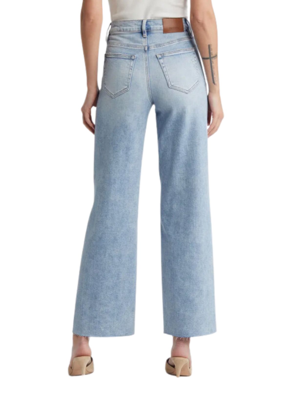 Hidden Logan Dad Jean in Distressed Lt Wash