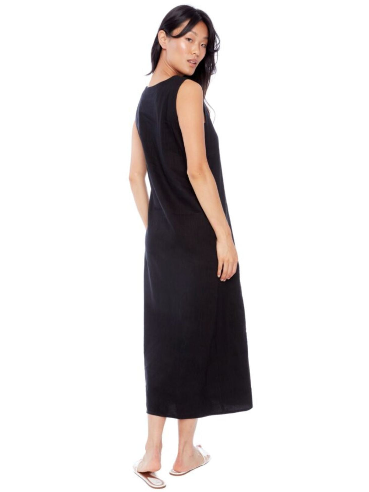 I Love Tyler Madison Charlie Sleeveless Linen Maxi in Black