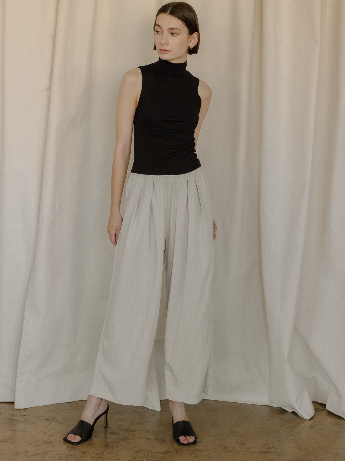 Jadyn Tank Top in Black