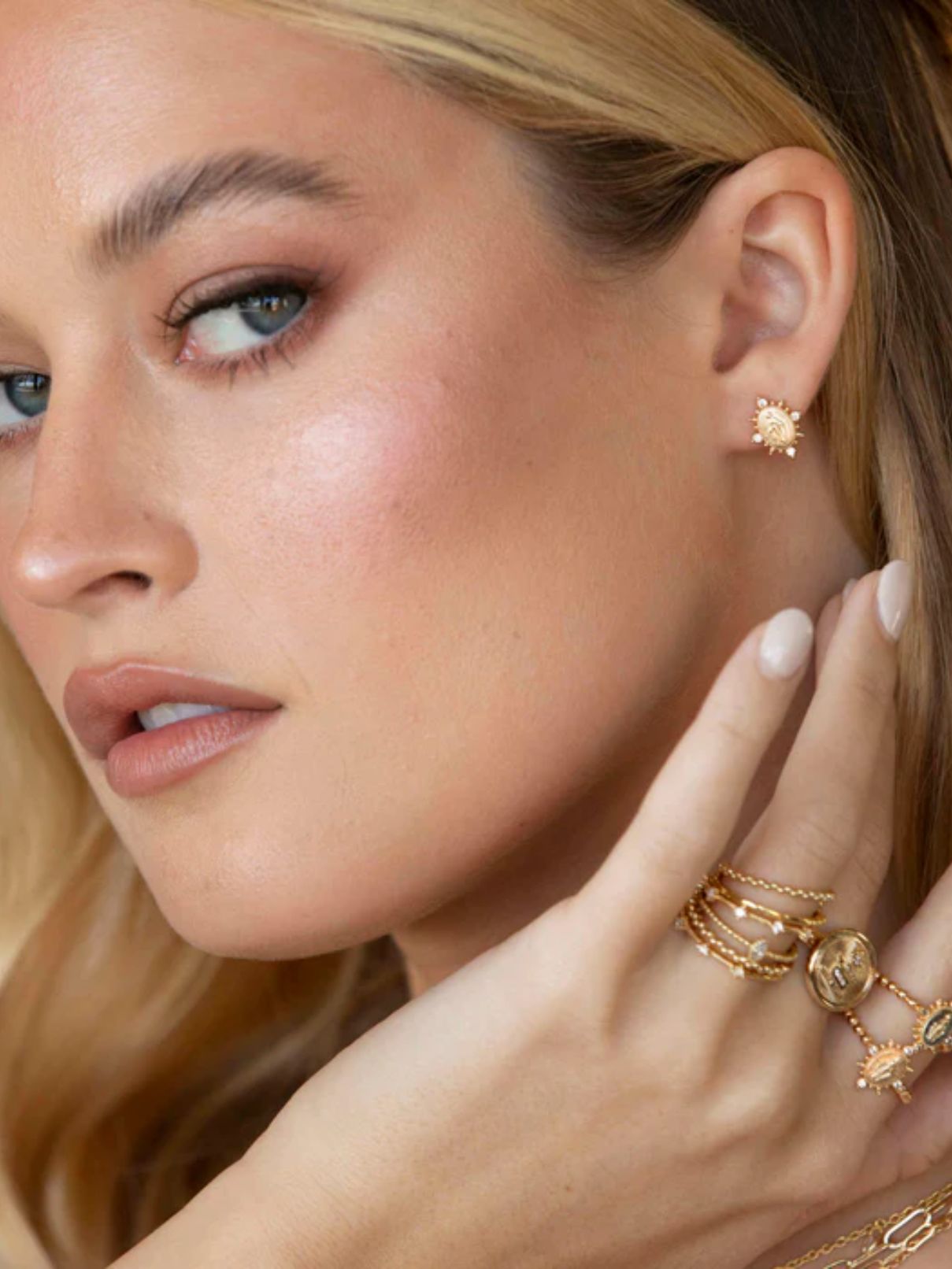 Joy Dravecky Lady of Lourdes Stud in Gold