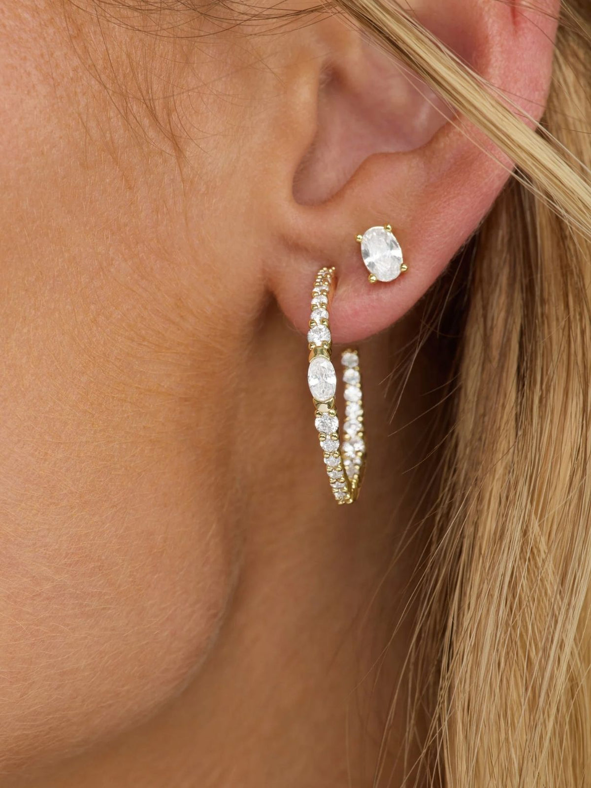 Melinda Maria The Maven 1" Hoop Earrings in Gold/White Diamondettes