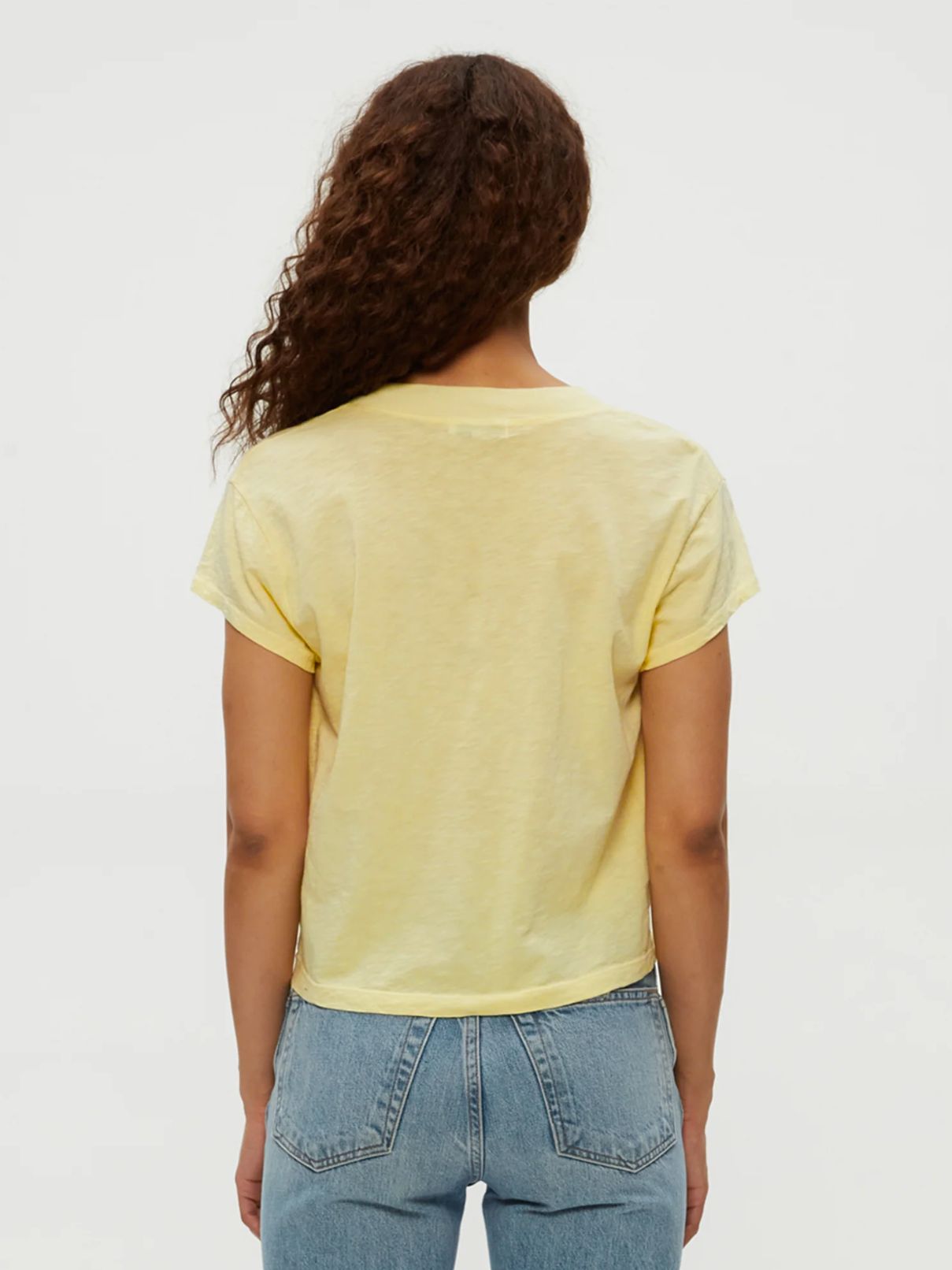 Michael Stars Harlan Cropped V-Nk in Buttercup