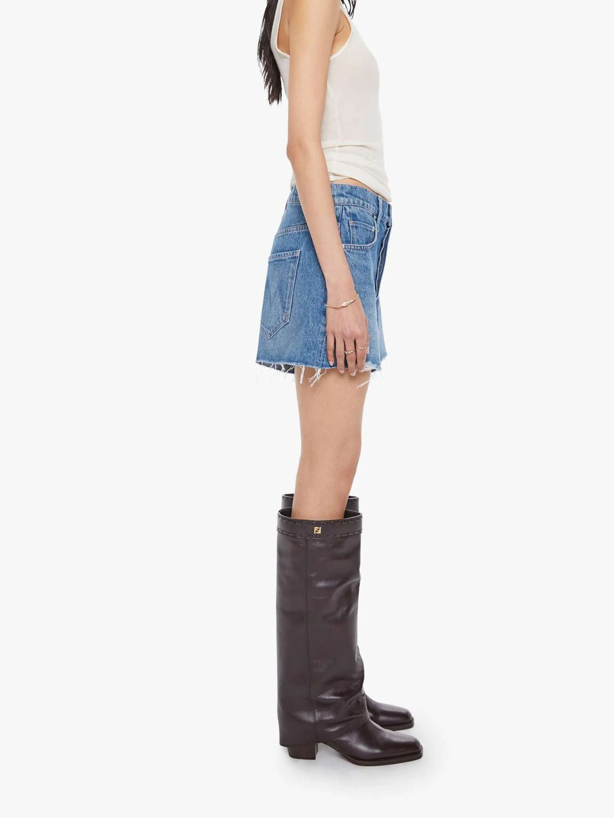 Mother Denim Main Course Fray in Chey Toy