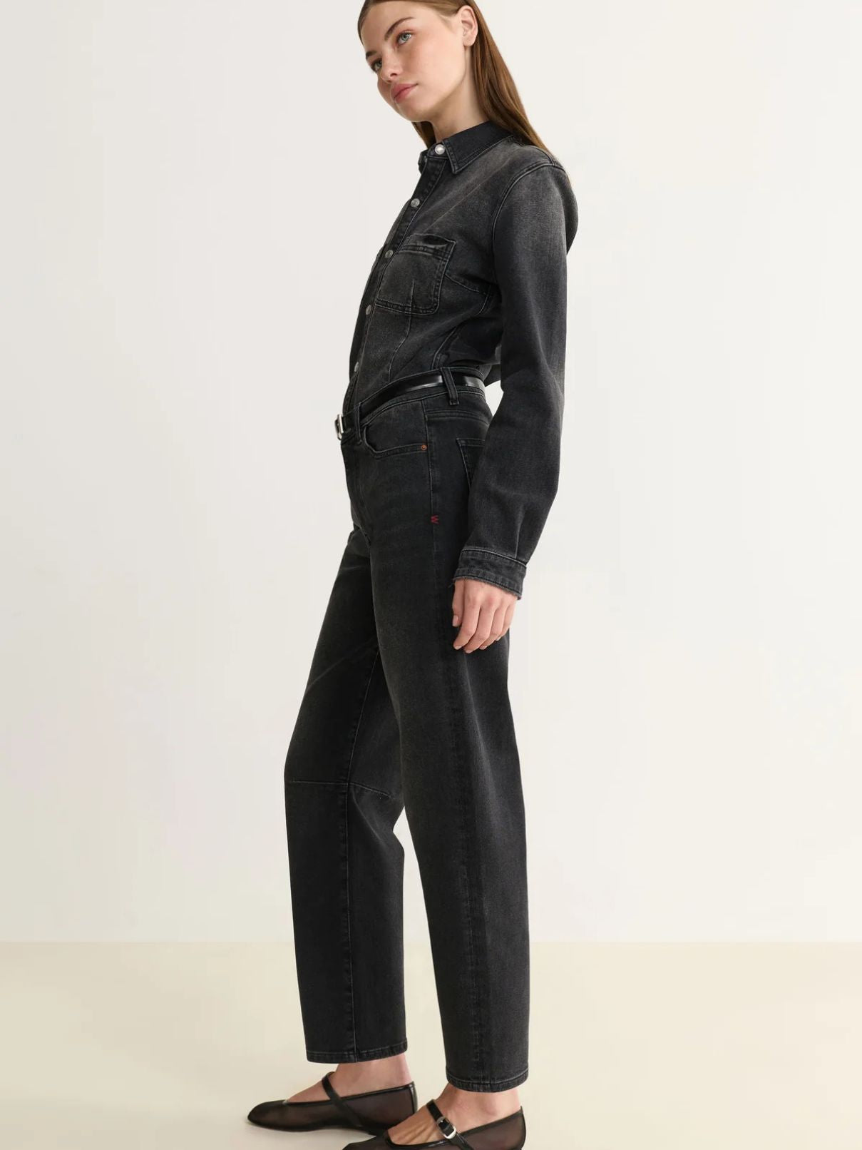 New Girl Soft Curve Barrel Jean in In The Night