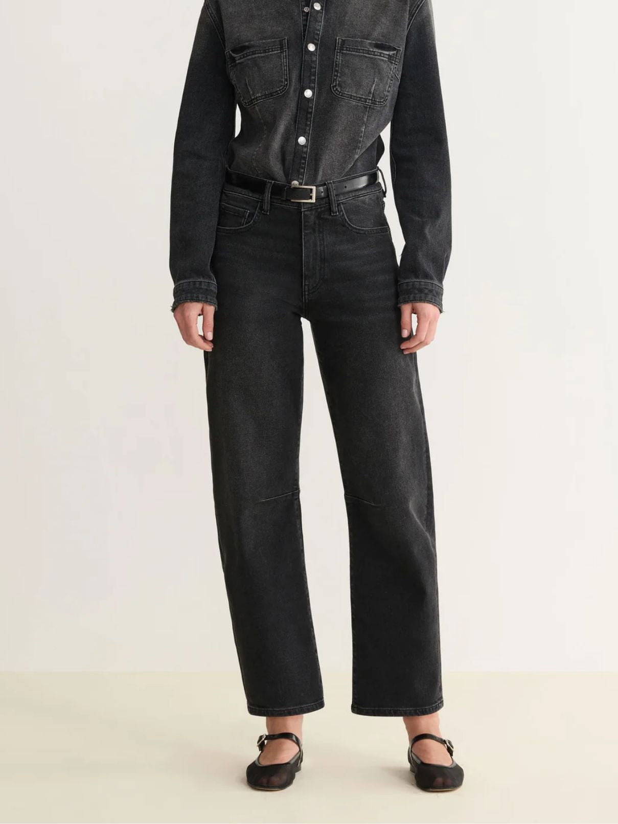 New Girl Soft Curve Barrel Jean in In The Night