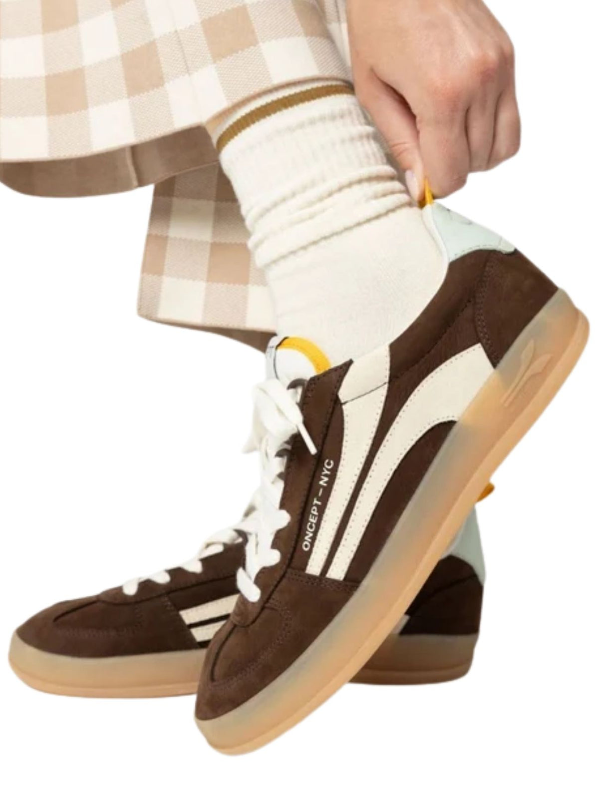 Oncept Fez Court Sneakers in Espresso