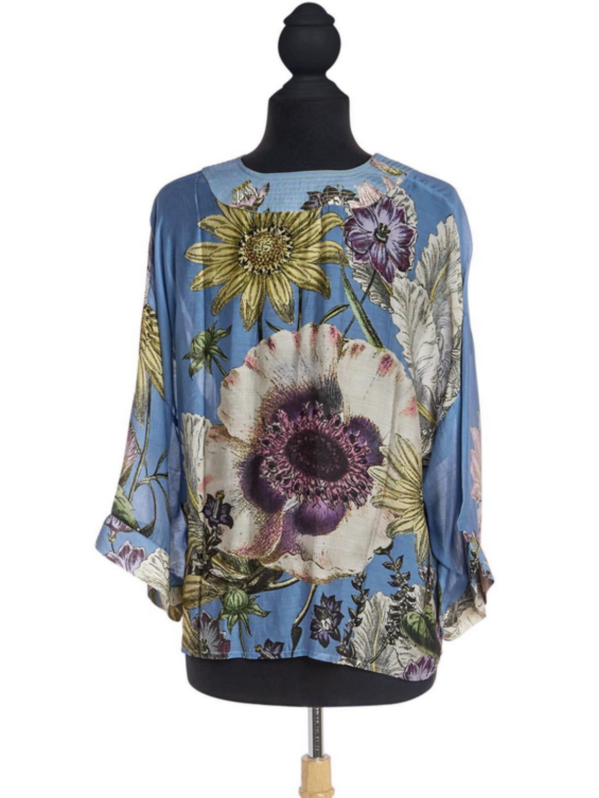 One Hundred Stars Daisy Blue Short Kimono
