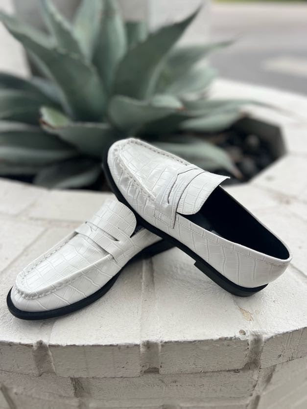 Steve Madden Goodman Loafer in White Croco