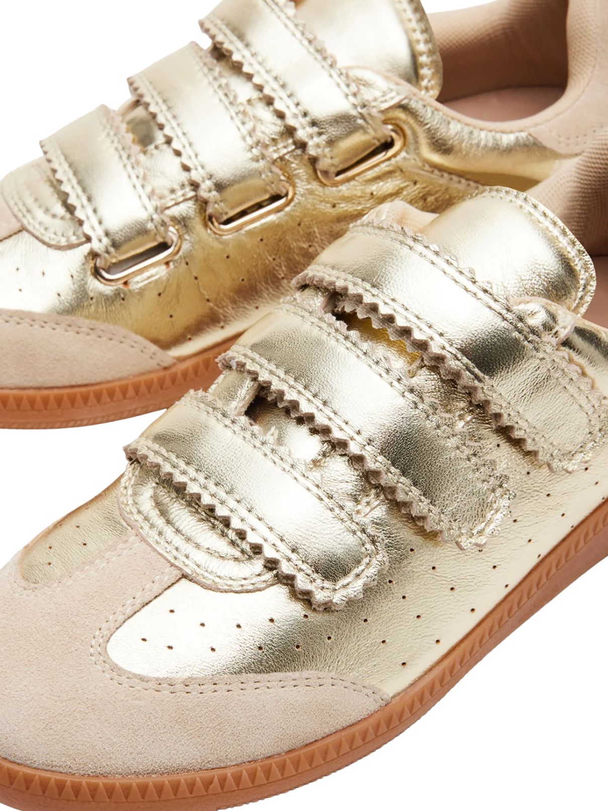 Steve Madden Momentum Sneaker – Gold