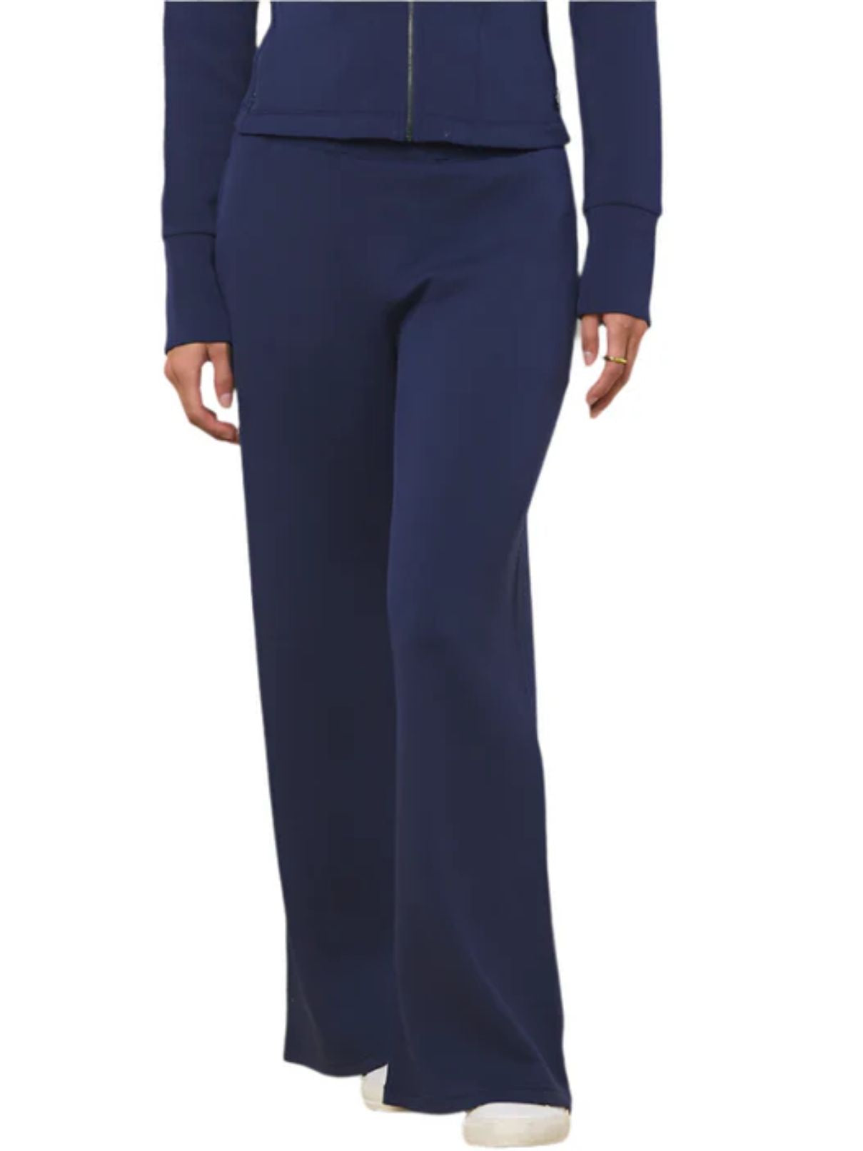 Vintage Havana Cloud Fleece Flare in Navy