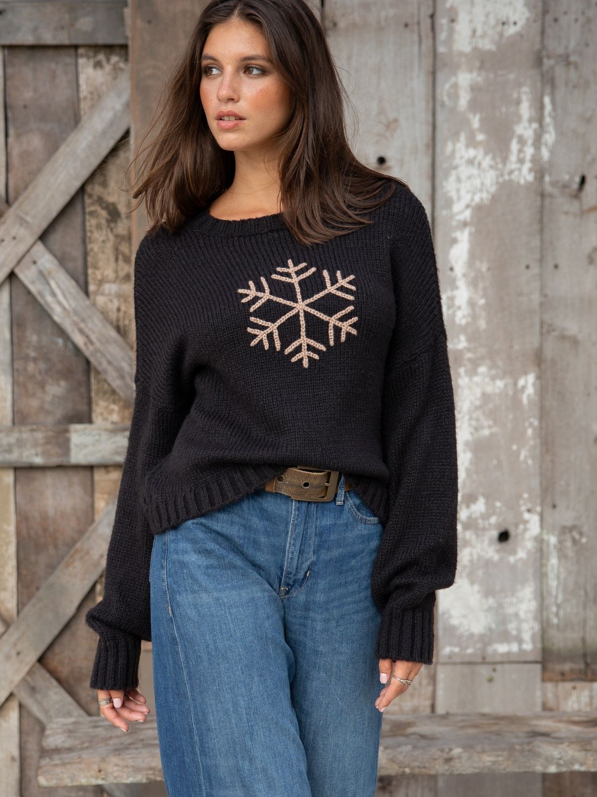 Wooden Ships Snowflake Chunky Cropped Crew in Black/Latte