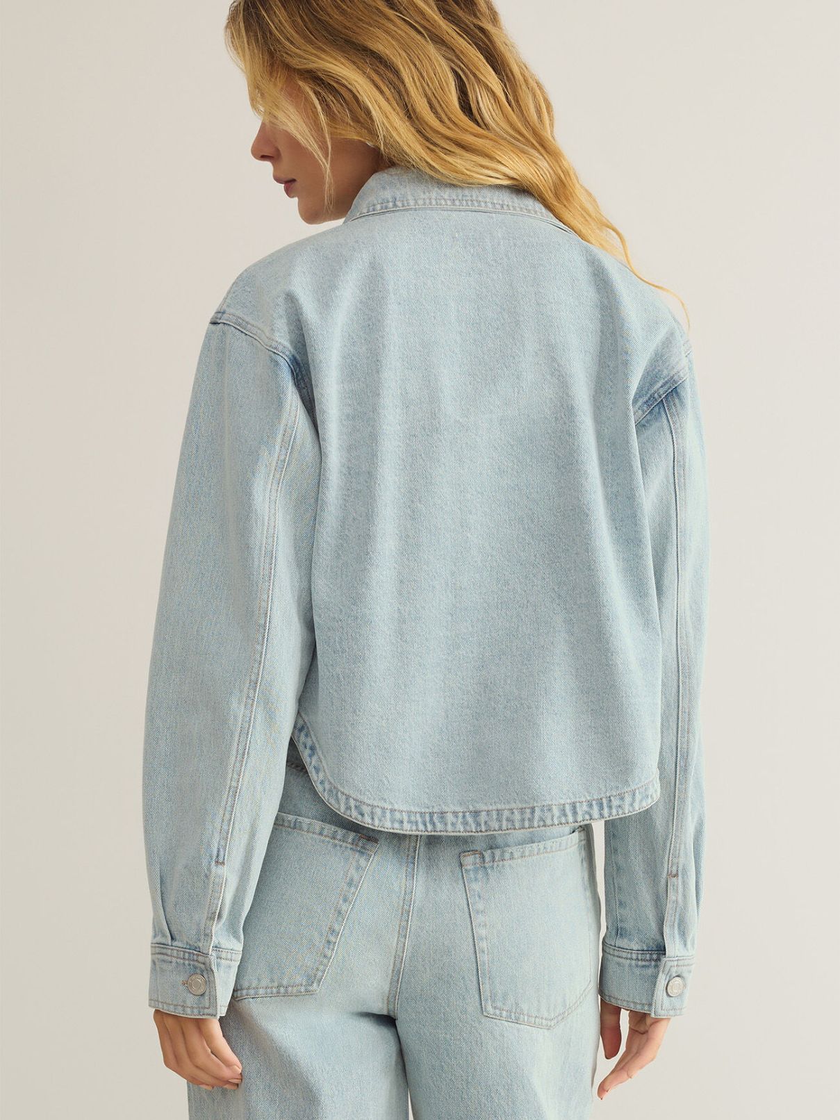 Z Supply All Day Cropped Denim Jacket in Faded Indigo