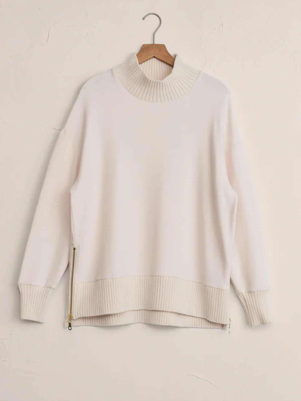 Z Supply Sable Rib Sweatshirt in Warm White