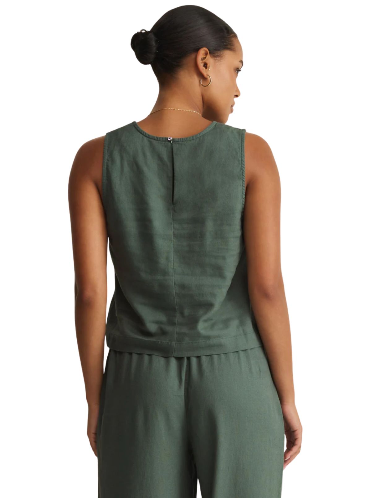 Z Supply Sloane Linen Tank in Everglade