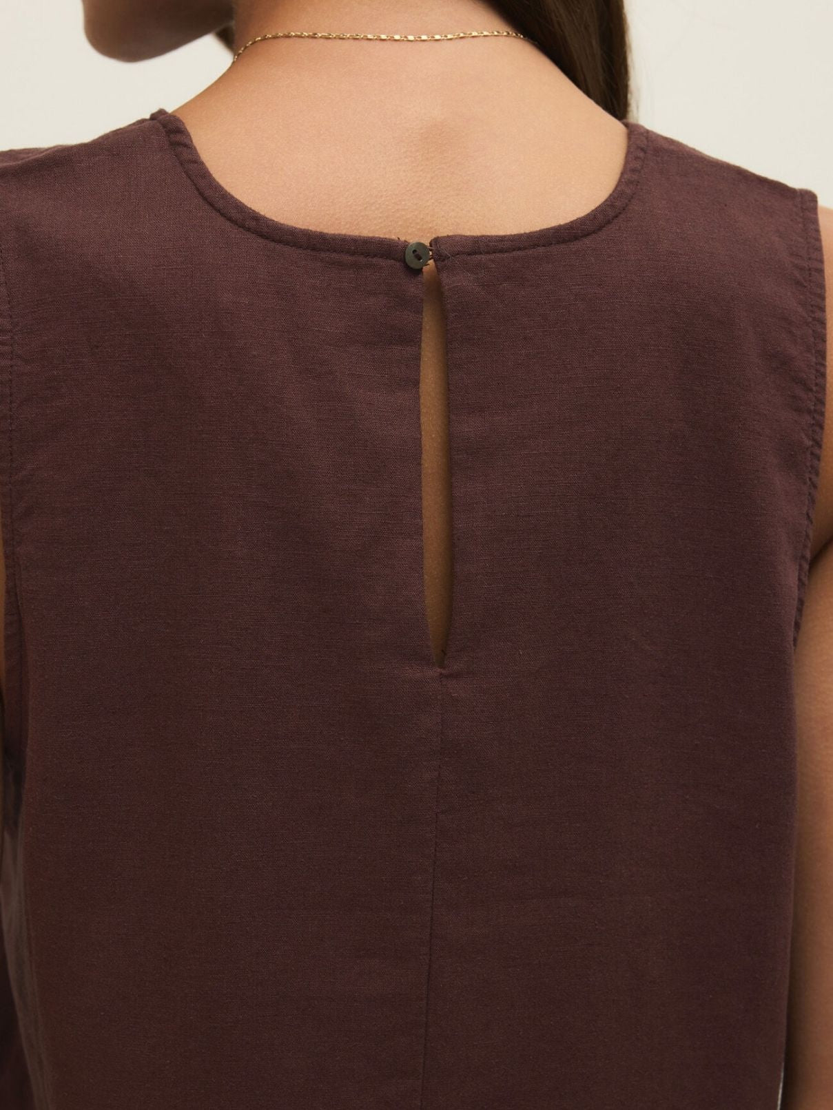 Z Supply Sloane Linen Top in Chocolate Cherry