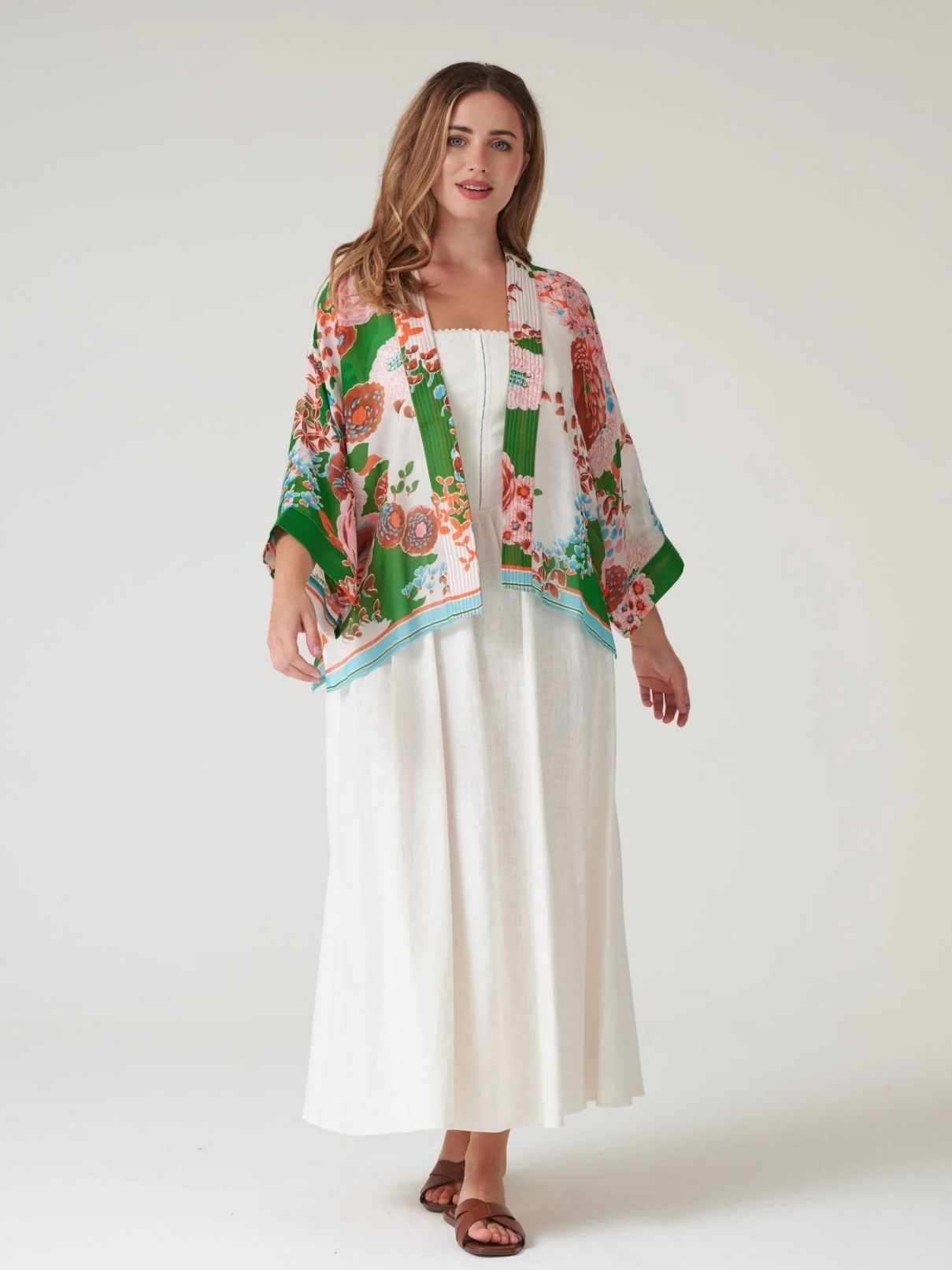 100 Stars Kitsch Kimono Bouquet in Green