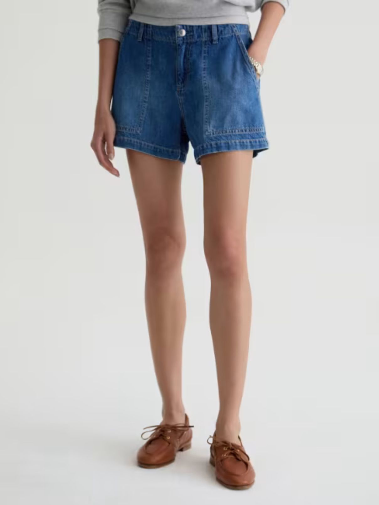 AG Jeans Analeigh Short in Gold Mountain