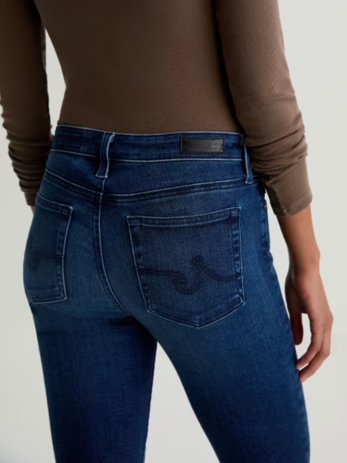 AG Jeans Mari Mid Rise Slim Straight in Epilogue