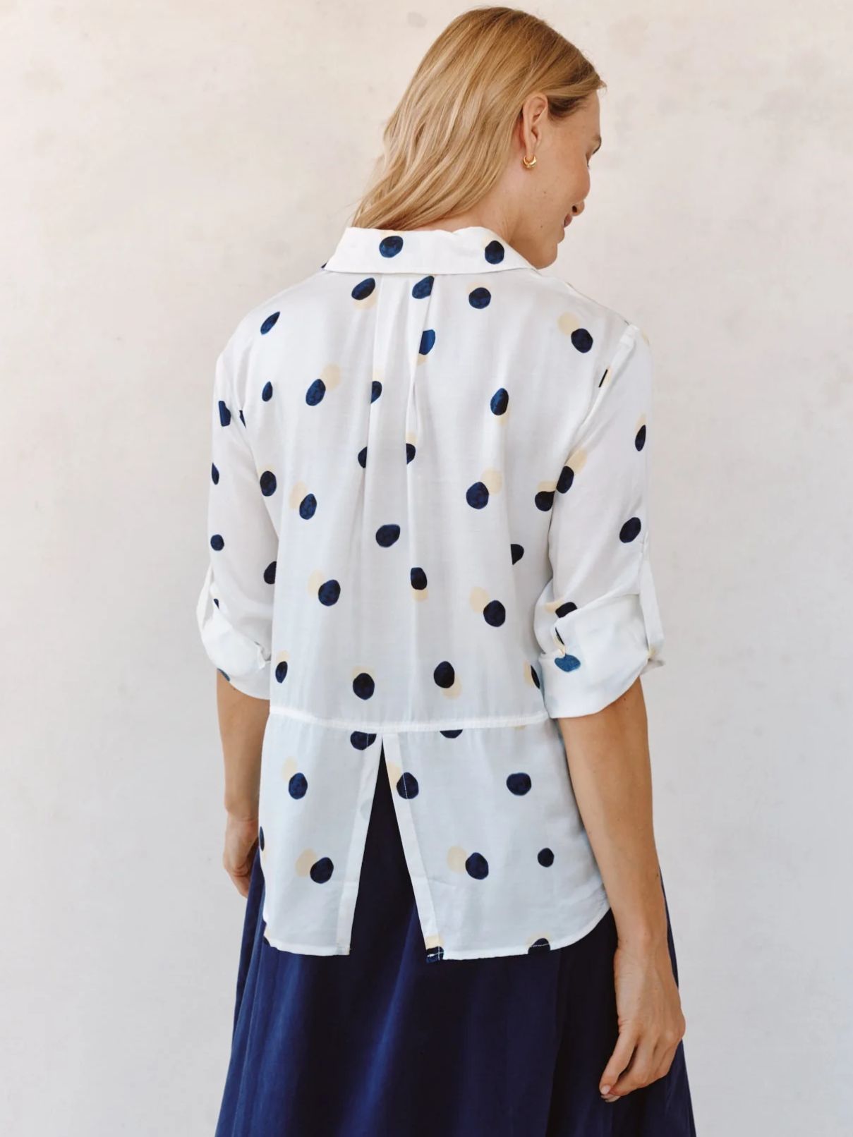 Bella Dahl Clean Split Back Button Down in Spring Dots