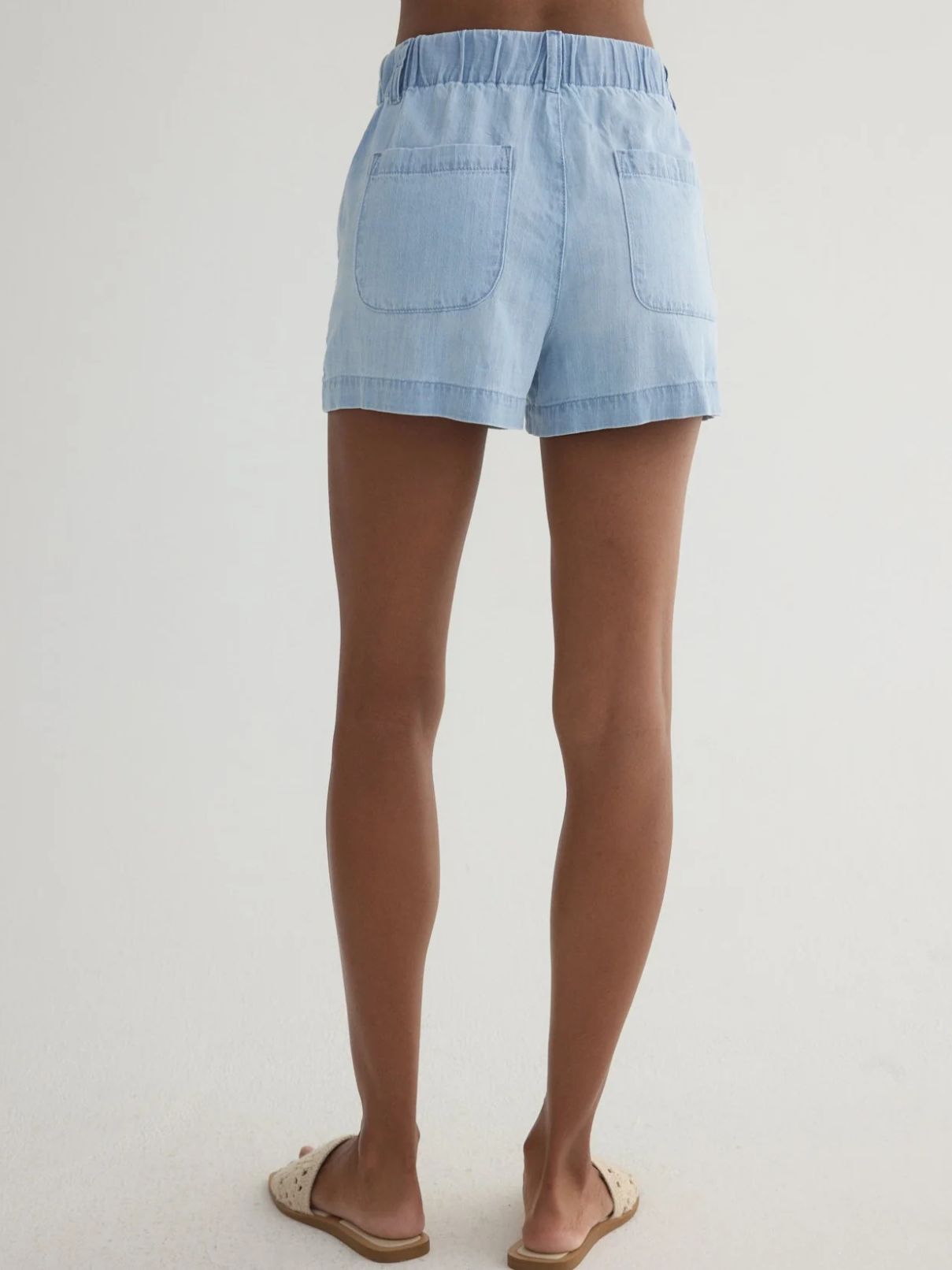 Bella Dahl Elle Playa Short in Coastal Capri Wash