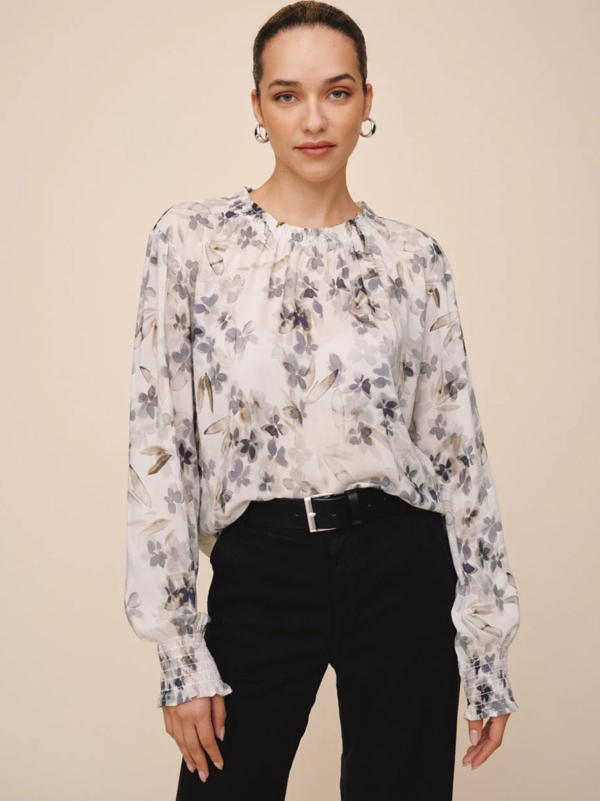 Bella Dahl L/S Shirred Blouse in Frozen Wisteria