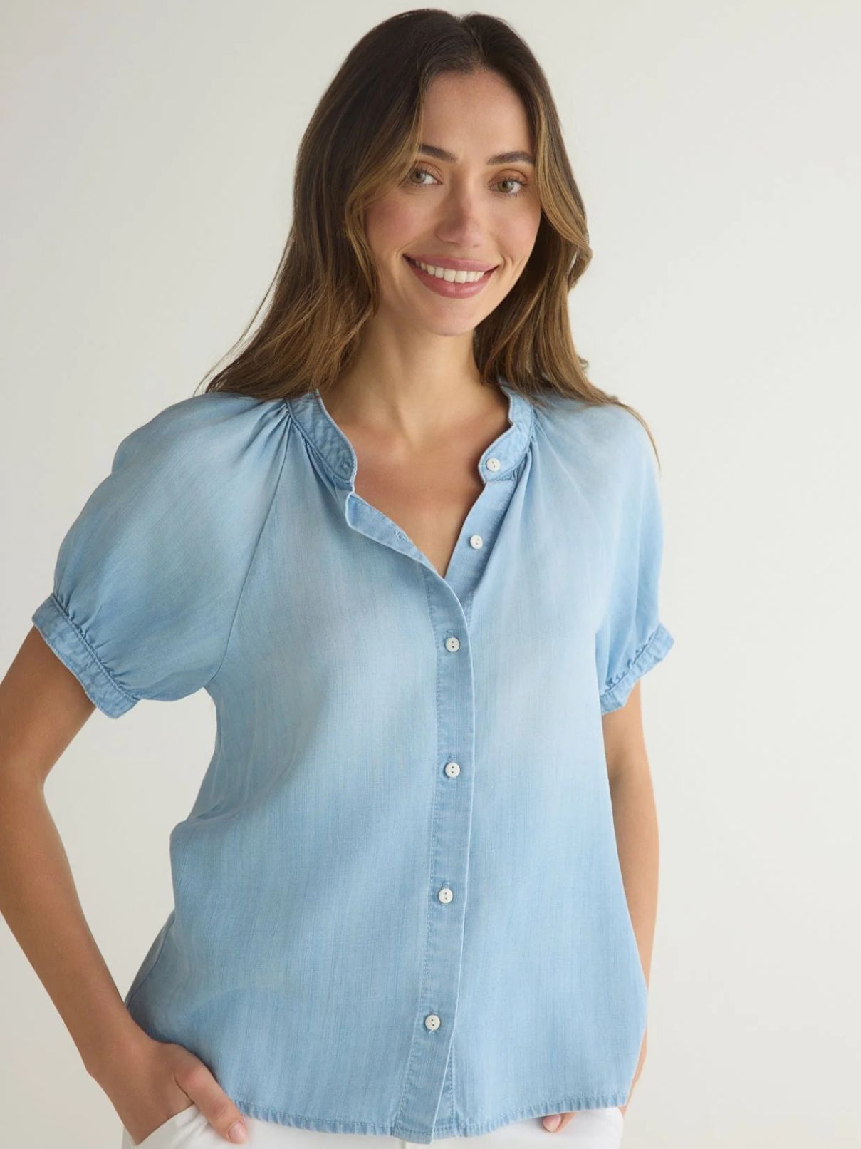 Bella Dahl S/S Raglan Shirt in Riviera Wash