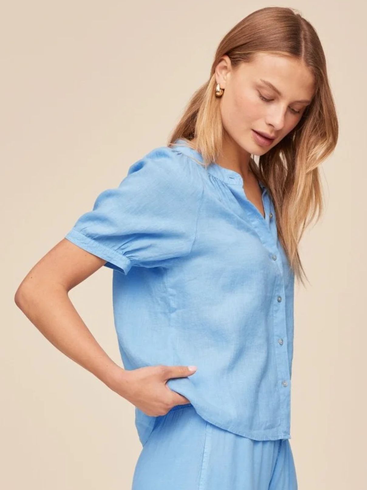 Bella Dahl S/S Raglan Shirt in Tidal Blue