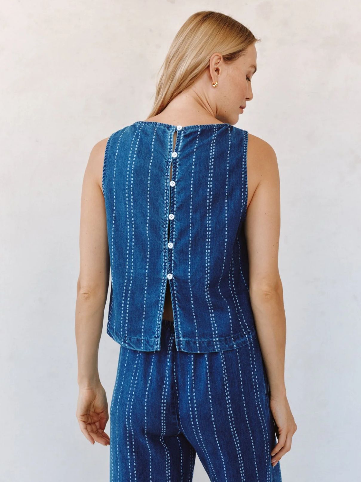 Bella Dahl Sleveless Button Back in Indigo Stripe
