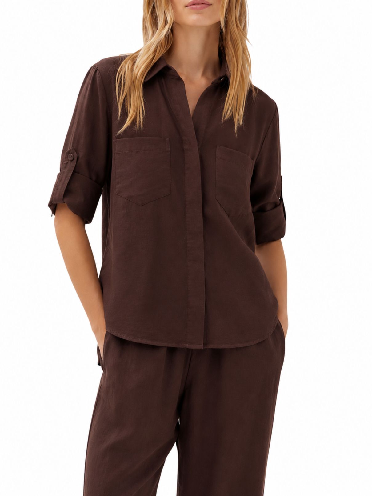 Bella Dahl Split Back Button Down in Dark Chestnut