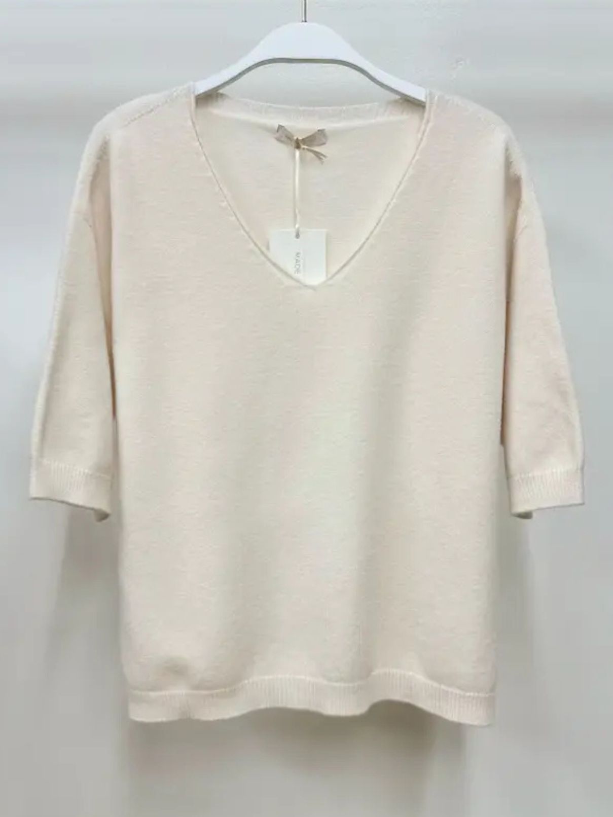 Cotton Island  V-Neck 3/4 Sleeve Top in Ivory