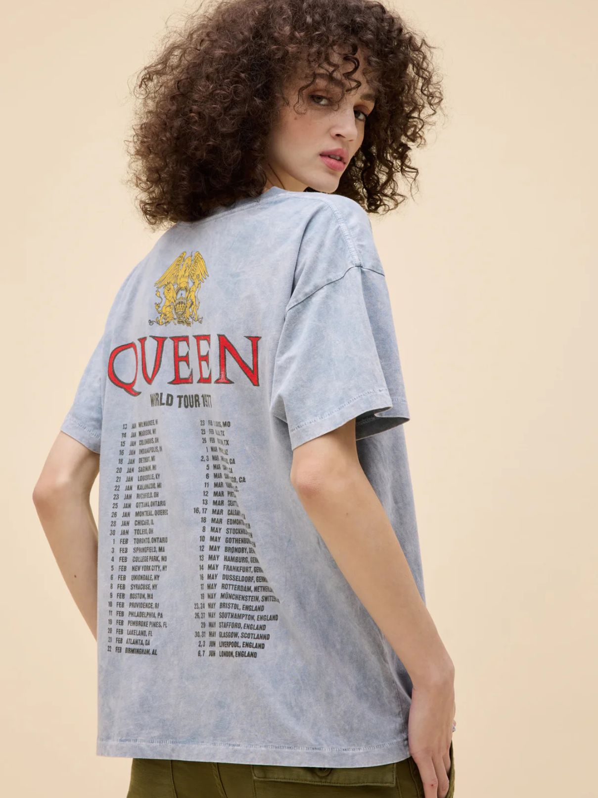 DAYDREAMER Queen World Tour 1977 Merch Tee