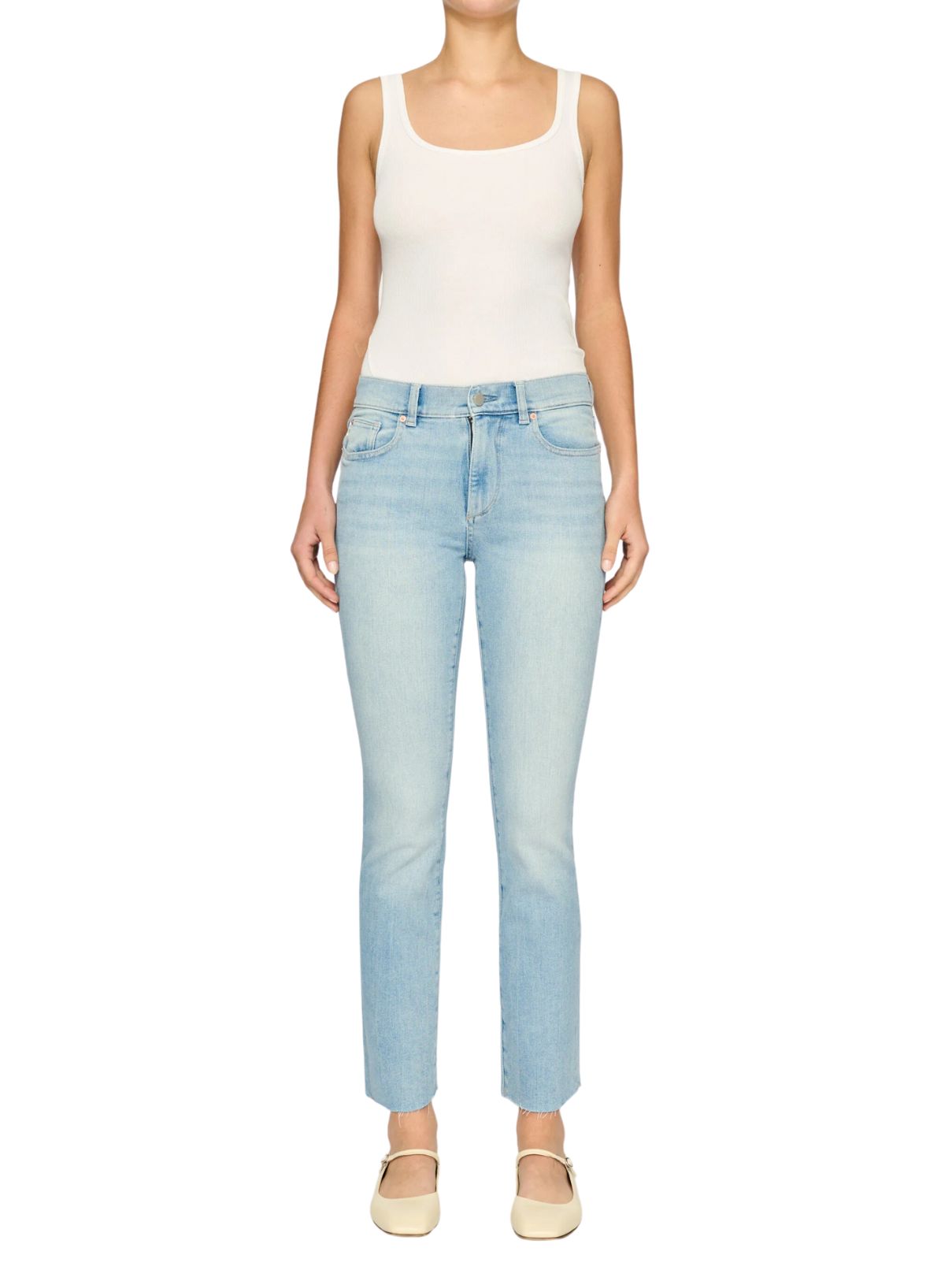 DL 1961 Denim Mara Straight Mid Rise in Fountain  