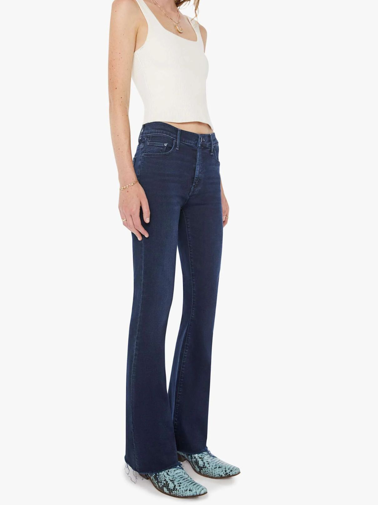 Mother Denim Weekender Fray in Chip On My Shoulder