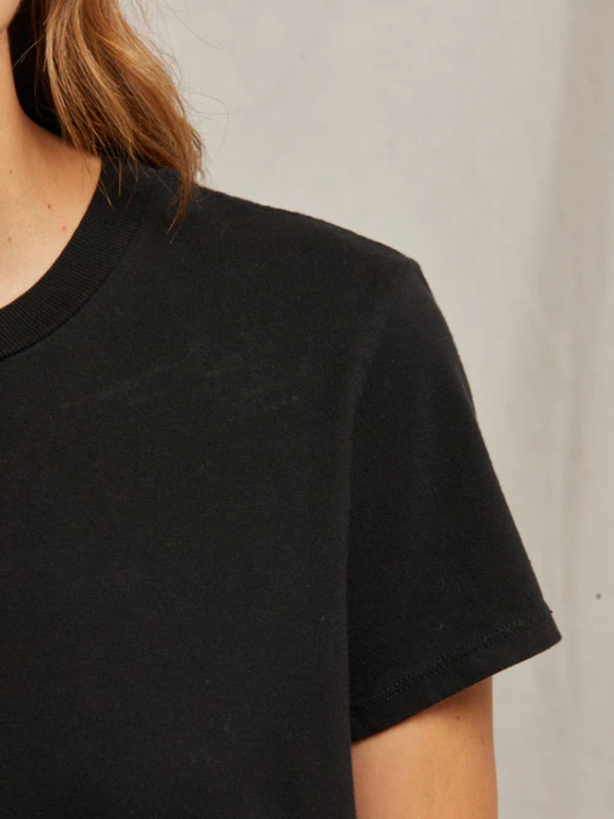 Perfect White Tee Springsteen Baby Tee in Black