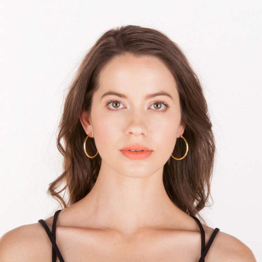 Petite Fav Hoop in Polished Gold