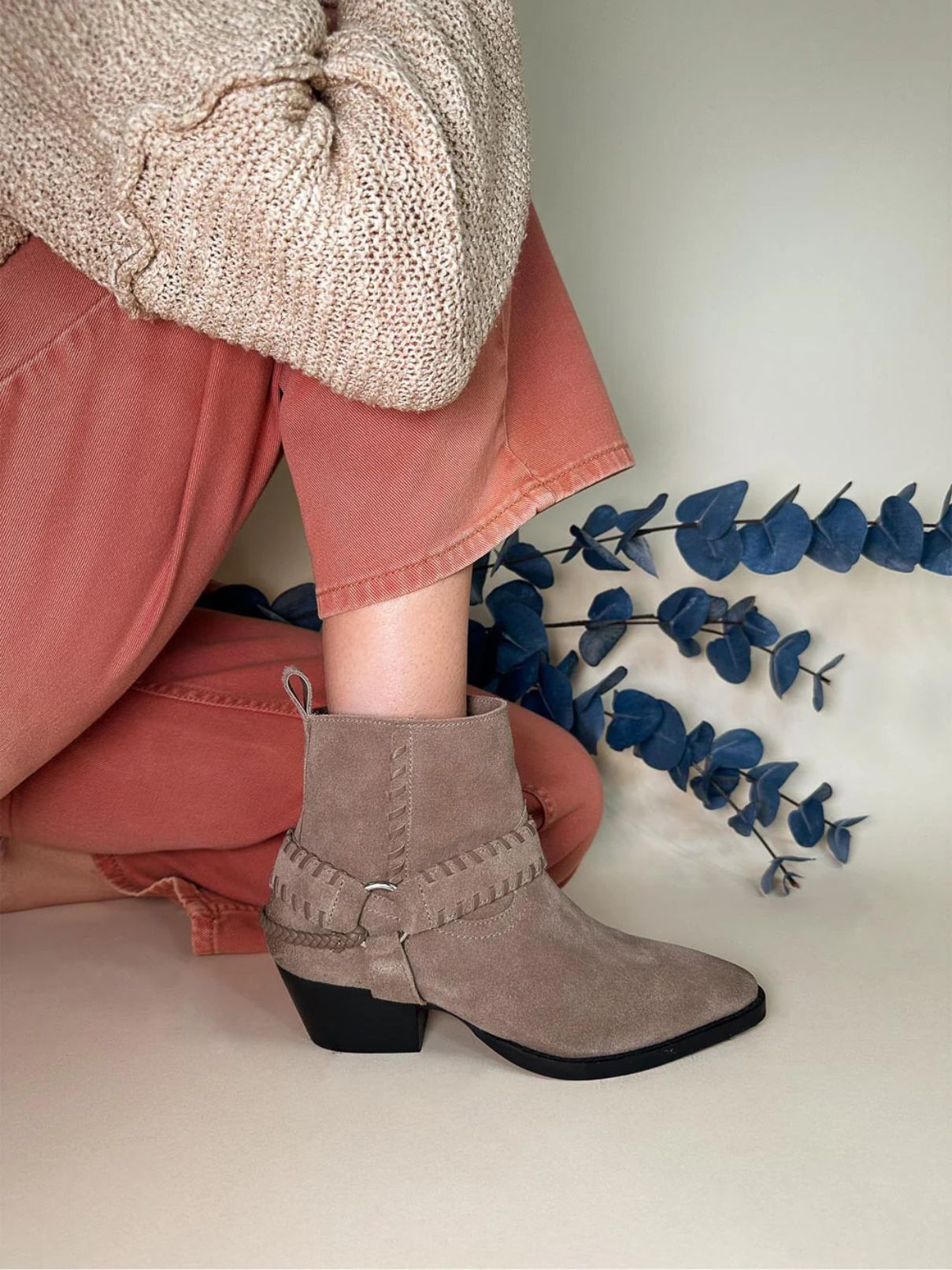 Seychelles Easy Peasy Boot in Taupe Suede